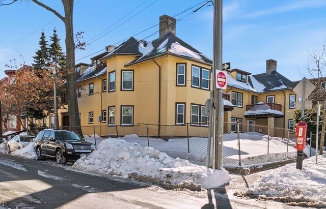 352 Walnut Ave 1, Boston, MA 02119