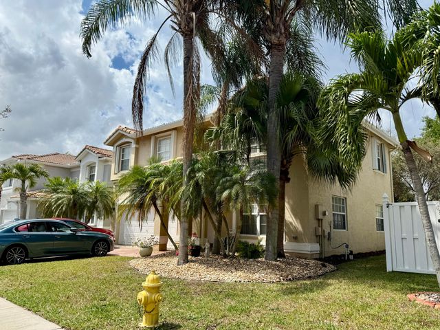 2401 NW 139th Avenue, Sunrise, FL 33323