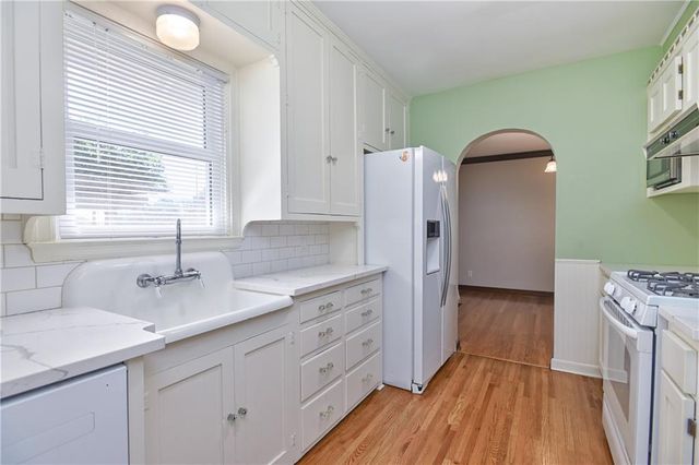 5833 Monrovia Street, Shawnee, KS 66216