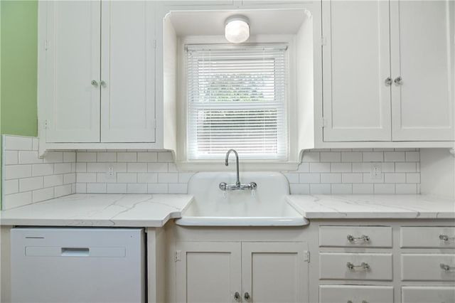 5833 Monrovia Street, Shawnee, KS 66216
