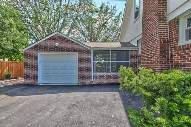 5833 Monrovia Street, Shawnee, KS 66216