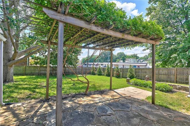 5833 Monrovia Street, Shawnee, KS 66216