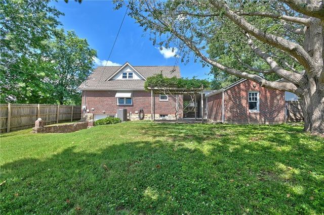 5833 Monrovia Street, Shawnee, KS 66216