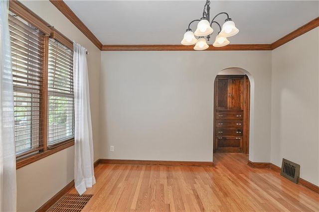 5833 Monrovia Street, Shawnee, KS 66216
