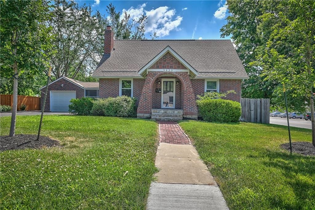 5833 Monrovia Street, Shawnee, KS 66216