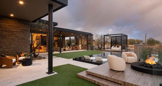 12636 E JUAN TABO Road 17, Scottsdale, AZ 85255