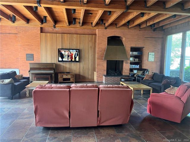 60 Olcott Way 60, Ridgefield, CT 06877