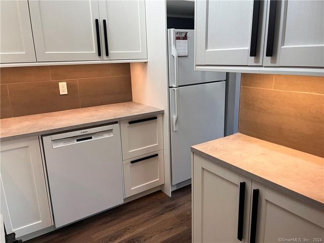 60 Olcott Way 60, Ridgefield, CT 06877