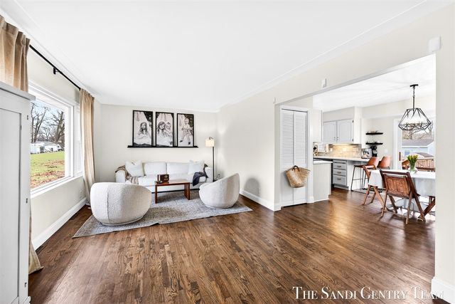 1703 Columbus Avenue, Norton Shores, MI 49441