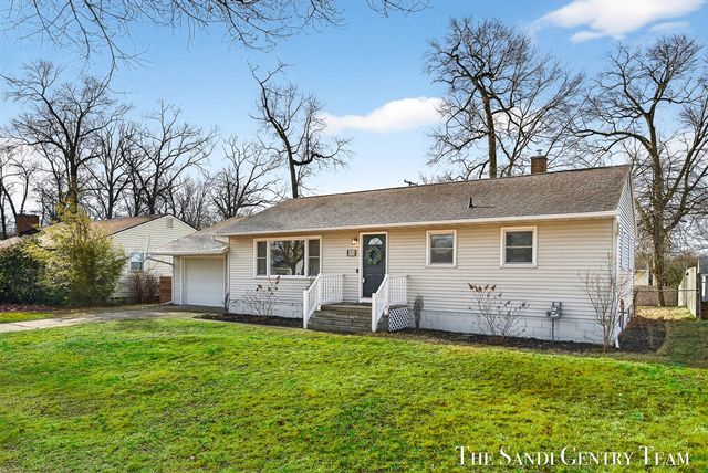 1703 Columbus Avenue, Norton Shores, MI 49441
