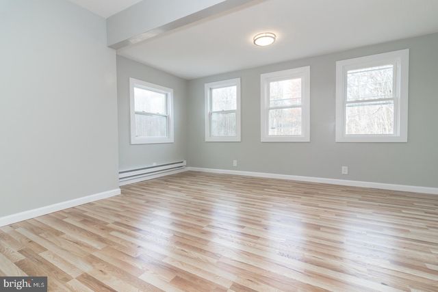 320 FENWICK RD, Pilesgrove, NJ 08098