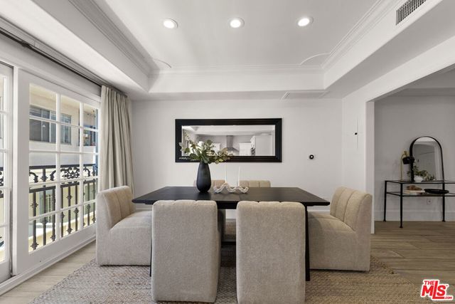 11723 Mayfield Avenue 3, Los Angeles, CA 90049