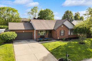 958 Northwestern Avenue, Fairview Heights, IL 62208