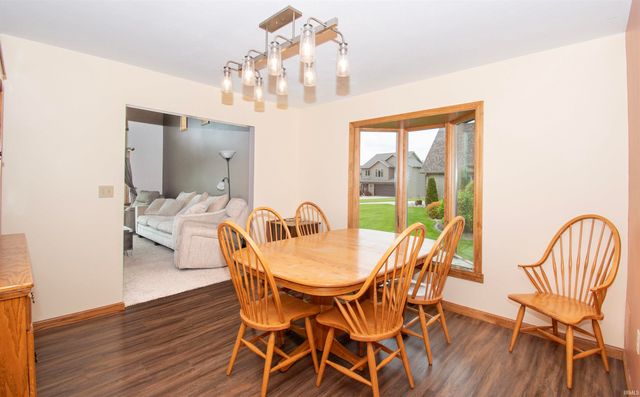 1806 Laramie Trace, Kendallville, IN 46755