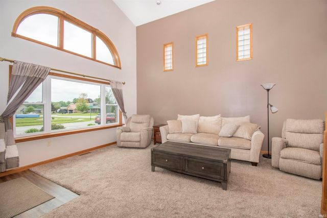 1806 Laramie Trace, Kendallville, IN 46755