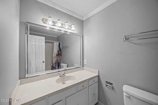 70 Barnes Street, Greenville, NC 27858