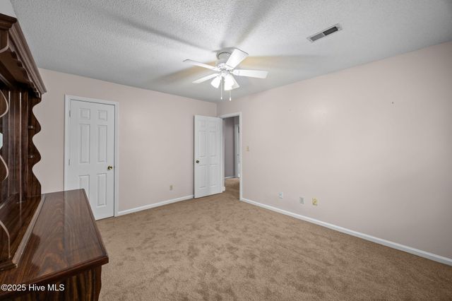 70 Barnes Street, Greenville, NC 27858