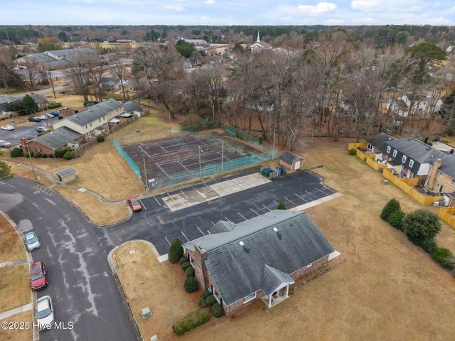 70 Barnes Street, Greenville, NC 27858