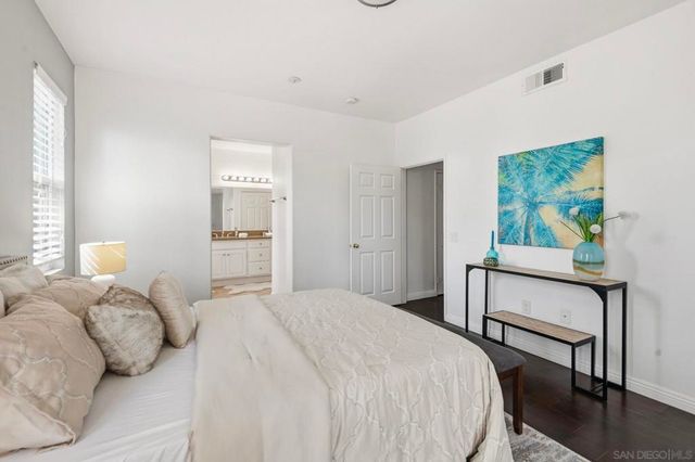 6 taquitz, Irvine, CA 92602