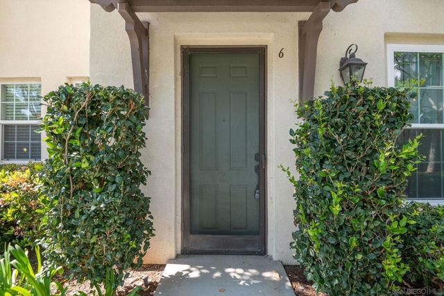 6 taquitz, Irvine, CA 92602