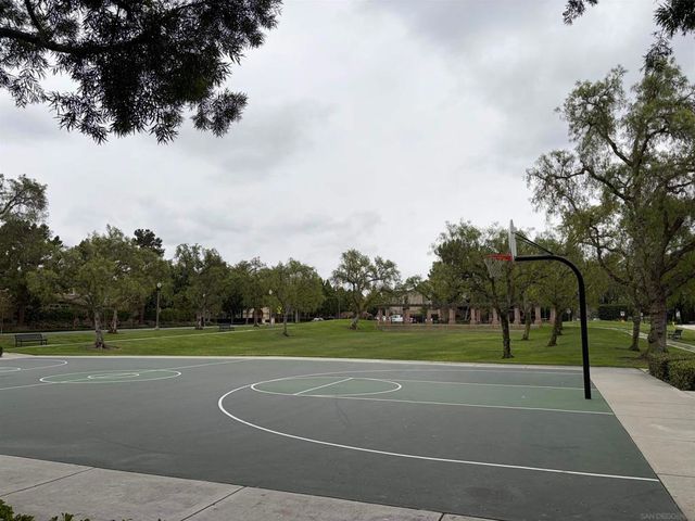 6 taquitz, Irvine, CA 92602