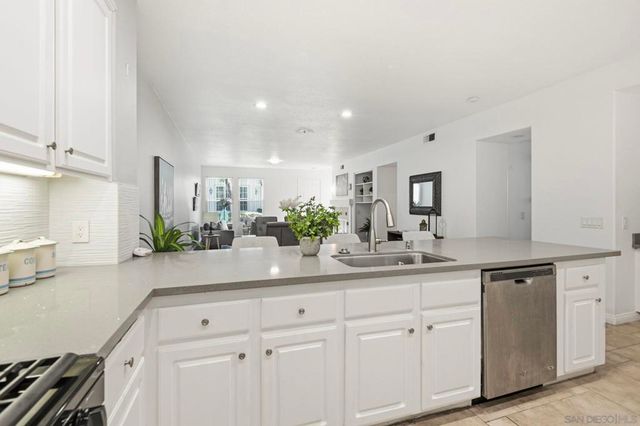 6 taquitz, Irvine, CA 92602