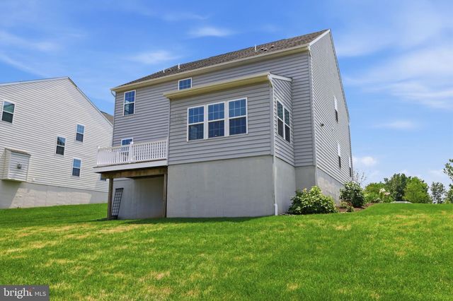 7 MONTELLA CIR, Pottstown, PA 19464