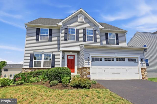 7 MONTELLA CIR, Pottstown, PA 19464