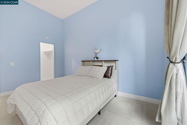 460 N Civic Dr 302, Walnut Creek, CA 94596