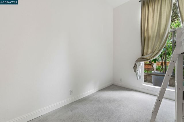 460 N Civic Dr 302, Walnut Creek, CA 94596