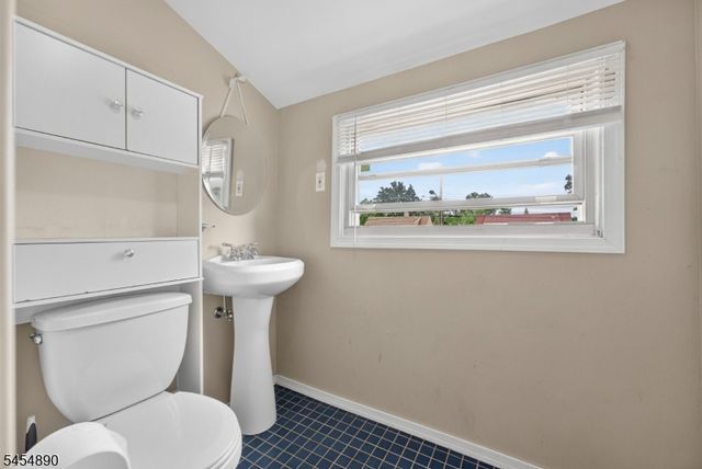256 Austin Ave, Old Bridge Twp., NJ 08857