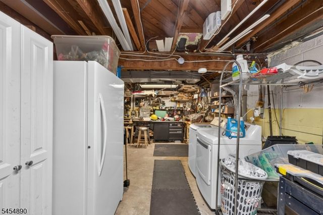 256 Austin Ave, Old Bridge Twp., NJ 08857