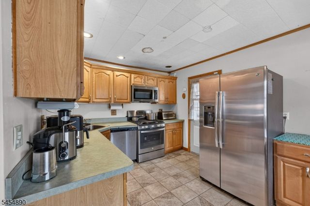 256 Austin Ave, Old Bridge Twp., NJ 08857