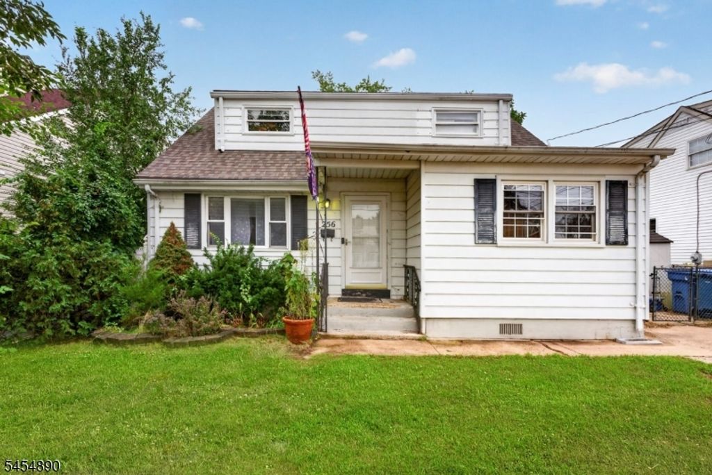 256 Austin Ave, Old Bridge Twp., NJ 08857