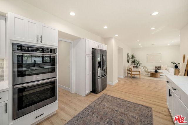 22642 Berdon Street, Woodland Hills, CA 91367