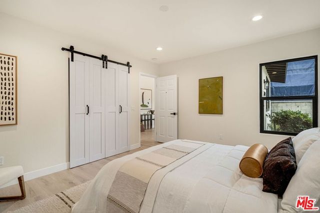 22642 Berdon Street, Woodland Hills, CA 91367