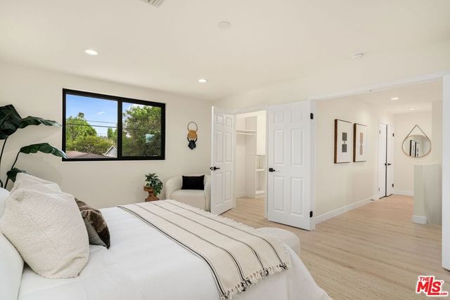 22642 Berdon Street, Woodland Hills, CA 91367