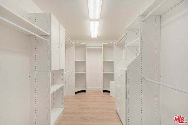 22642 Berdon Street, Woodland Hills, CA 91367