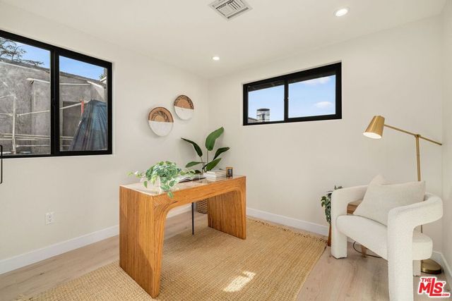 22642 Berdon Street, Woodland Hills, CA 91367