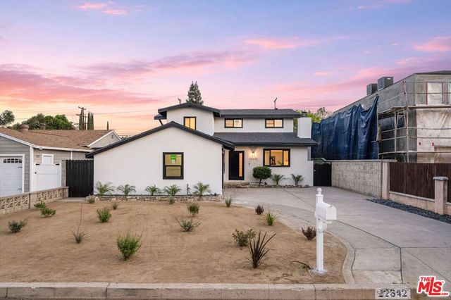 22642 Berdon Street, Woodland Hills, CA 91367