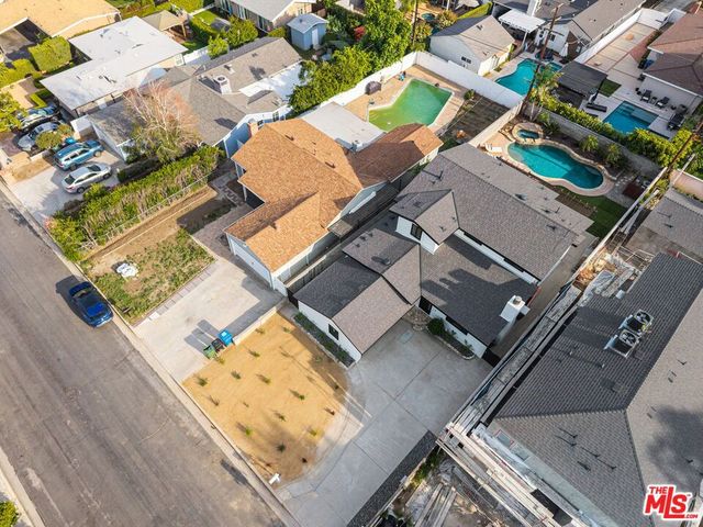 22642 Berdon Street, Woodland Hills, CA 91367