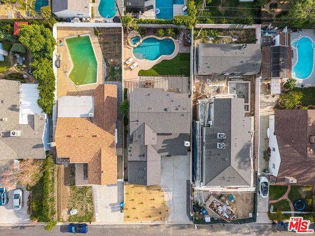 22642 Berdon Street, Woodland Hills, CA 91367