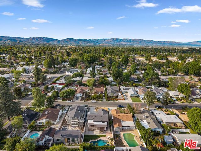 22642 Berdon Street, Woodland Hills, CA 91367