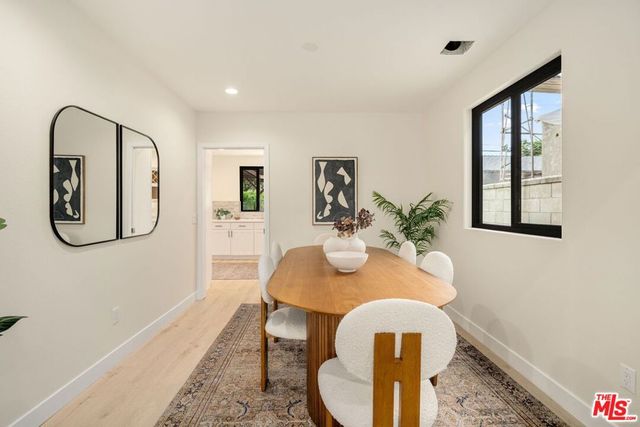 22642 Berdon Street, Woodland Hills, CA 91367