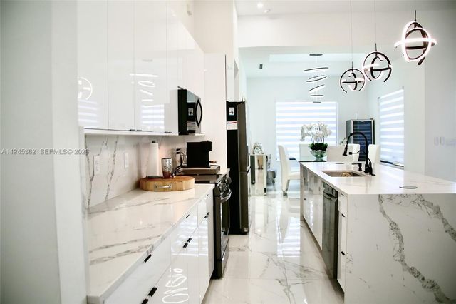 1449 SE 22nd, Cape Coral, FL 33990