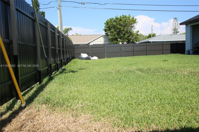 1449 SE 22nd, Cape Coral, FL 33990