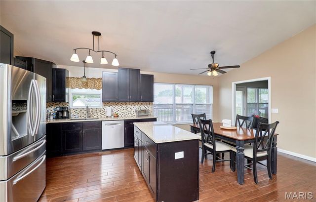 31 Canterbury Drive, Troy, MO 63379