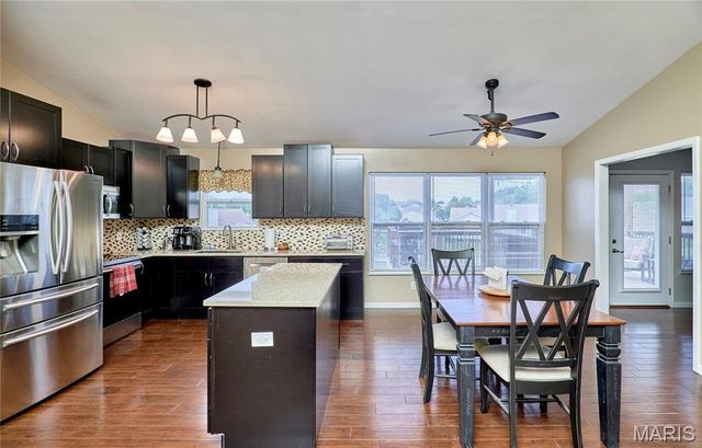 31 Canterbury Drive, Troy, MO 63379