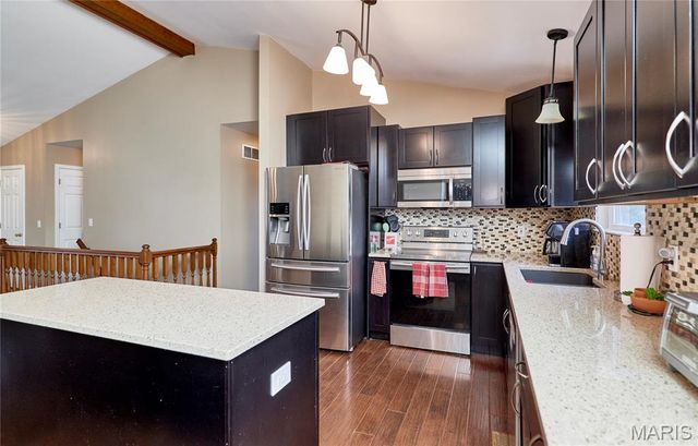 31 Canterbury Drive, Troy, MO 63379