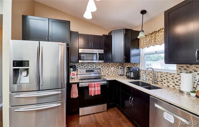31 Canterbury Drive, Troy, MO 63379